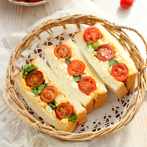 写真：『こくパリッ®ミニトマト』のサンドイッチ